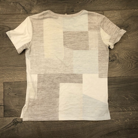 Aritzia tshirt - Picture 2 of 4